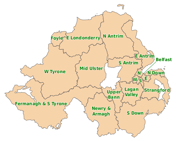 Carte des 18 circonscriptions électorales de l'Irlande du Nord